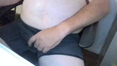 Snapshot of bigdylan17 chatting on 10/12/25, 01:04 Dylan 56 Taleah 53 online show from 10/12/25, 01:04