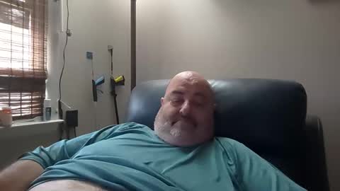 Snapshot of bigfuzzyteddybear chatting on 02/24/26, 05:55 bigfuzzyteddybear online show from 02/24/26, 05:55