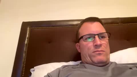 Snapshot of bigger22332233 chatting on 12/14/24, 01:28 bigger22332233 online show from 12/14/24, 01:28