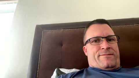 Snapshot of bigger22332233 chatting on 01/11/25, 09:25 bigger22332233 online show from 01/11/25, 09:25