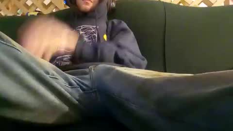 Snapshot of biggestboiiii chatting on 04/04/26, 12:31 biggestboiiii online show from 04/04/26, 12:31