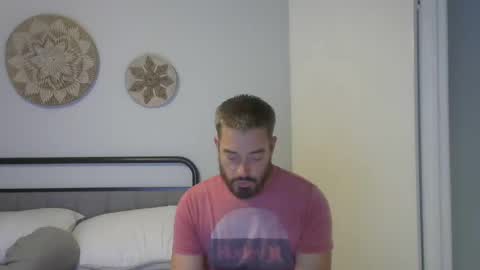 Snapshot of biggin10inch chatting on 12/16/24, 01:32 Gavin online show from 12/16/24, 01:32