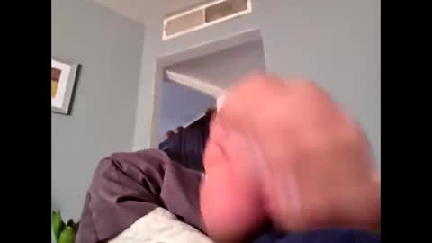 Snapshot of bigguunn chatting on 11/16/25, 02:22 bigguunn online show from 11/16/25, 02:22