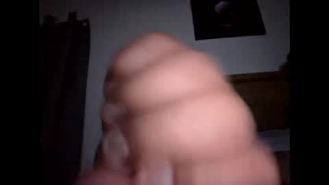 Snapshot of bigguunn chatting on 11/30/25, 03:43 bigguunn online show from 11/30/25, 03:43