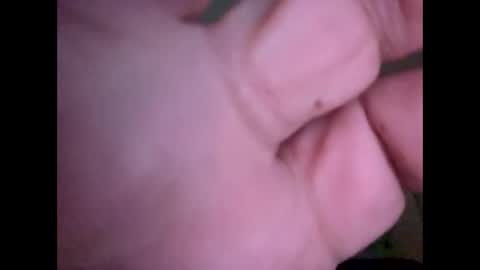 Snapshot of bigguunn chatting on 12/14/25, 06:45 bigguunn online show from 12/14/25, 06:45