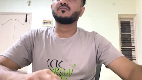 Snapshot of bighandsomesatisfy chatting on 11/02/25, 02:19 bighandsomesatisfy online show from 11/02/25, 02:19