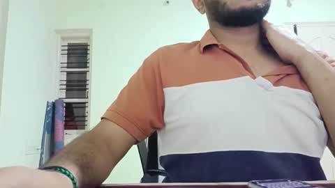 Snapshot of bighandsomesatisfy chatting on 11/04/25, 06:18 bighandsomesatisfy online show from 11/04/25, 06:18