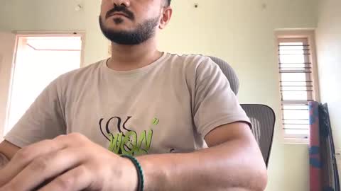 Snapshot of bighandsomesatisfy chatting on 11/05/25, 11:32 bighandsomesatisfy online show from 11/05/25, 11:32