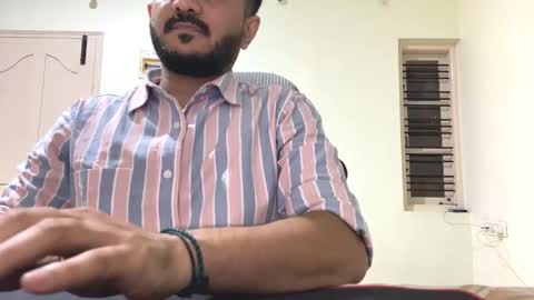 Snapshot of bighandsomesatisfy chatting on 11/09/25, 02:59 bighandsomesatisfy online show from 11/09/25, 02:59