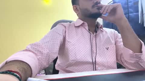 Snapshot of bighandsomesatisfy chatting on 01/19/26, 01:59 bighandsomesatisfy online show from 01/19/26, 01:59