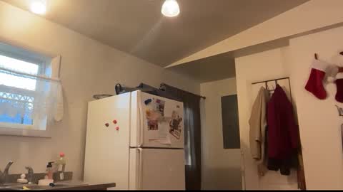 Daniel  Noelia online show from 12/22/25, 02:58