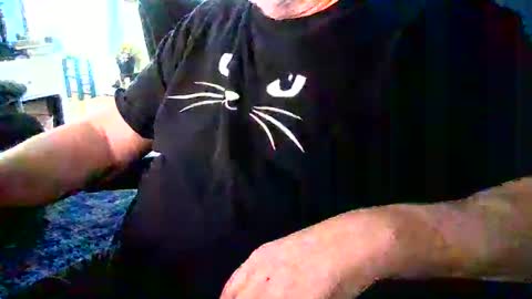 Snapshot of bighorneytony chatting on 02/14/25, 03:05 bighorneytony online show from 02/14/25, 03:05