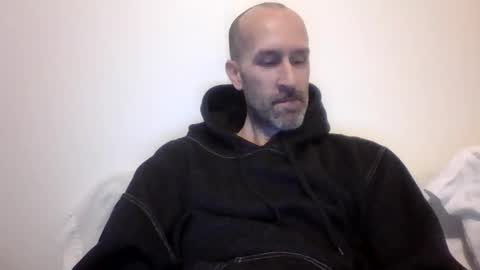 Snapshot of bighugemouthful chatting on 12/27/24, 02:04 Chaz online show from 12/27/24, 02:04