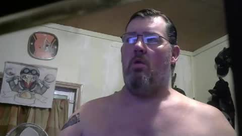 Snapshot of bigjohn41000 chatting on 11/15/25, 10:01 bigjohn41000 online show from 11/15/25, 10:01