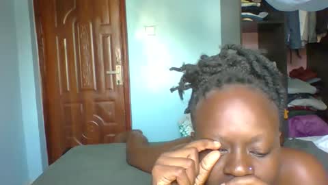 Snapshot of bigjuicyass_30 chatting on 02/21/26, 11:33 pretty online show from 02/21/26, 11:33