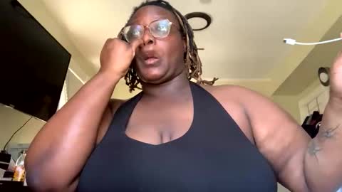 Snapshot of bigkittyraven chatting on 02/24/26, 05:11 bigkittyraven online show from 02/24/26, 05:11