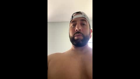 Snapshot of biglazzer1230 chatting on 02/05/25, 03:31 biglazzer1230 online show from 02/05/25, 03:31