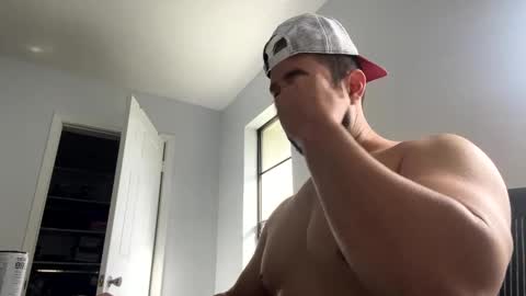 Snapshot of biglazzer1230 chatting on 02/06/25, 02:48 biglazzer1230 online show from 02/06/25, 02:48