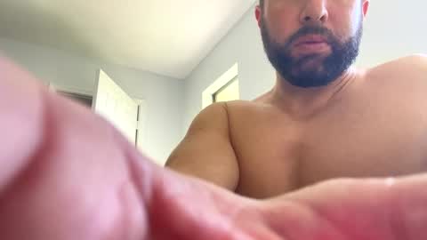 Snapshot of biglazzer1230 chatting on 10/13/25, 03:01 biglazzer1230 online show from 10/13/25, 03:01