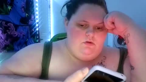 Snapshot of bigmama91 chatting on 10/21/25, 12:17 bigmama91 online show from 10/21/25, 12:17