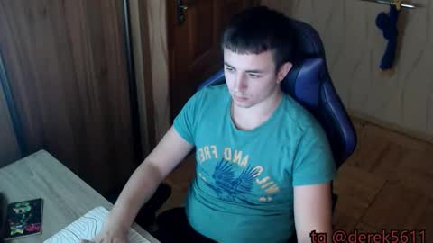 Snapshot of bigmark03 chatting on 11/30/25, 06:45 BigMark03 online show from 11/30/25, 06:45