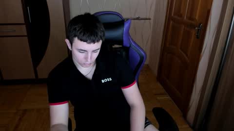 Snapshot of bigmark03 chatting on 12/02/25, 07:42 BigMark03 online show from 12/02/25, 07:42