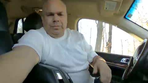 Snapshot of bigmeatman67 chatting on 12/21/25, 03:30 bigmeatman67 online show from 12/21/25, 03:30