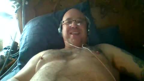 Snapshot of bigmike197167 chatting on 11/12/25, 04:46 bigmike197167 online show from 11/12/25, 04:46