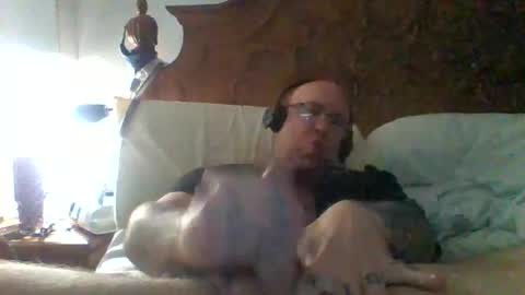 Snapshot of bigmike197167 chatting on 04/09/26, 07:03 bigmike197167 online show from 04/09/26, 07:03
