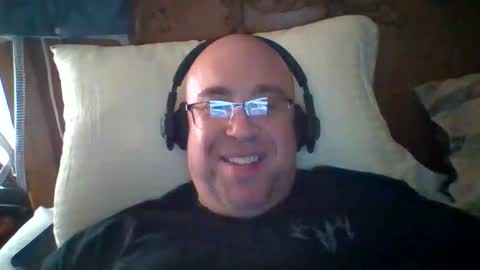 Snapshot of bigmike197167 chatting on 05/06/26, 06:52 bigmike197167 online show from 05/06/26, 06:52
