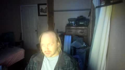 Snapshot of bigmike20129020 chatting on 01/14/25, 05:30 bigmike20129020 online show from 01/14/25, 05:30