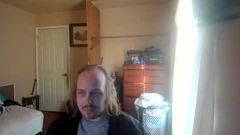 bigmike20129020 online show from 02/12/25, 10:48