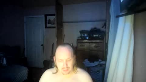 bigmike20129020 online show from 02/15/25, 07:38