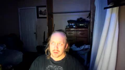 bigmike20129020 online show from 02/21/25, 12:49