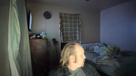 Snapshot of bigmike20129020 chatting on 03/10/25, 05:00 bigmike20129020 online show from 03/10/25, 05:00