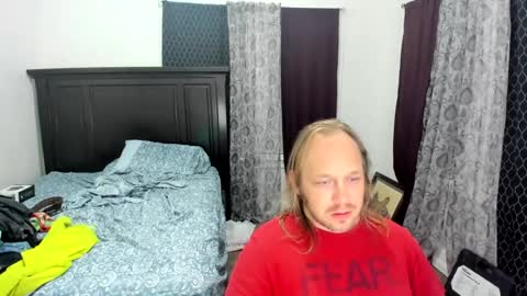 Snapshot of bigmike20129020 chatting on 09/19/25, 06:37 bigmike20129020 online show from 09/19/25, 06:37