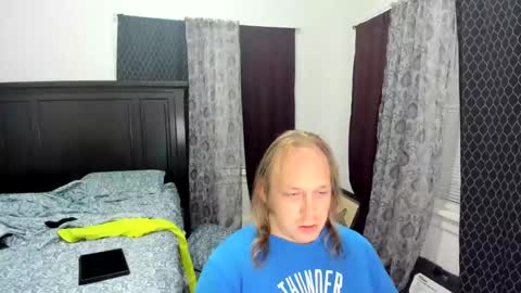 Snapshot of bigmike20129020 chatting on 10/13/25, 08:36 bigmike20129020 online show from 10/13/25, 08:36