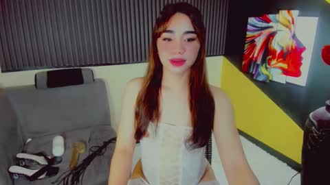 Snapshot of bigmouth_agna chatting on 12/28/24, 05:14 kiaaannaaaa online show from 12/28/24, 05:14