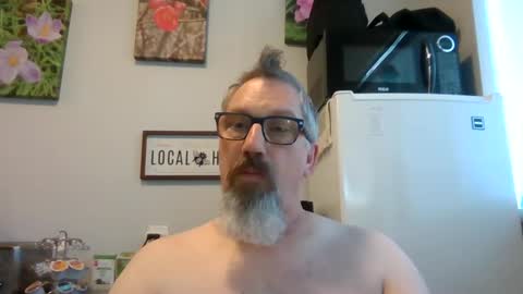 Snapshot of bignhard69_ chatting on 10/06/25, 05:21 Bignhard696 online show from 10/06/25, 05:21