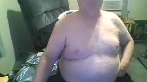 Snapshot of bigpappy77 chatting on 12/09/24, 02:56 bigpappy77 online show from 12/09/24, 02:56