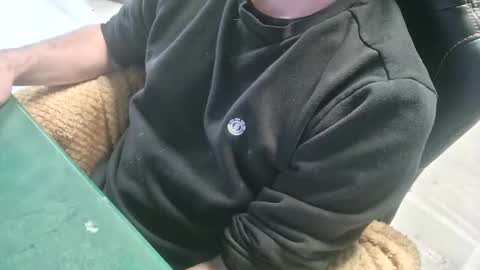 Snapshot of bigpeepdude chatting on 09/30/25, 11:59 bigpeepdude online show from 09/30/25, 11:59