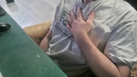 Snapshot of bigpeepdude chatting on 10/17/25, 12:30 bigpeepdude online show from 10/17/25, 12:30