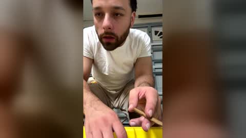 Snapshot of bigred4709 chatting on 04/11/26, 03:44 bigred4709 online show from 04/11/26, 03:44