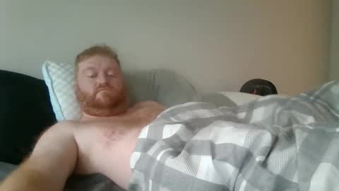 Snapshot of bigred92899 chatting on 11/02/25, 03:47 bigred92899 online show from 11/02/25, 03:47