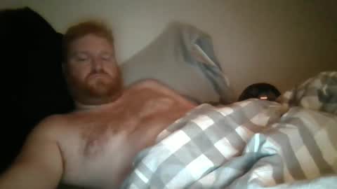 Snapshot of bigred92899 chatting on 11/10/25, 03:27 bigred92899 online show from 11/10/25, 03:27