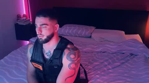 Gogo online show from 11/29/25, 01:58