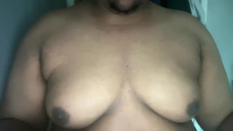 bigtits21111 online show from 02/19/25, 11:49