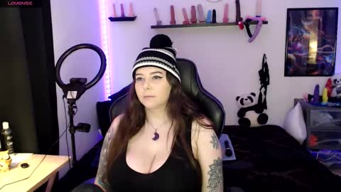 Snapshot of bigtittedtattedlesbian chatting on 11/18/25, 08:13 Nichole lights online show from 11/18/25, 08:13