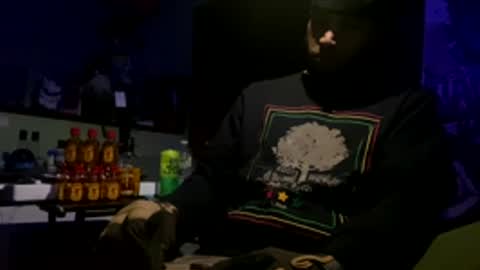 Snapshot of bigwalkdog12 chatting on 12/05/25, 09:00 Floppyphallus online show from 12/05/25, 09:00