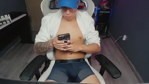 Snapshot of bigxboy96 chatting on 01/05/25, 07:17 bigxboy96 online show from 01/05/25, 07:17